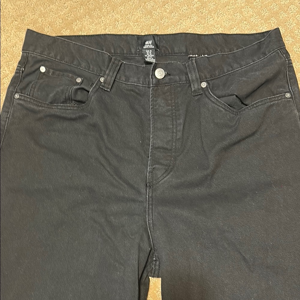 H&M Black Jeans Classic Style - Loose fit